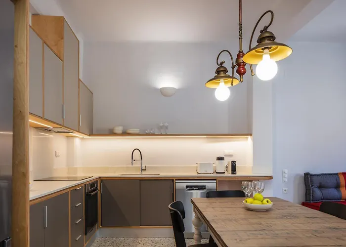 Apartamento Chryssi 02, Comfort & Style, Centrally In Rethymno, Close To The Rétino